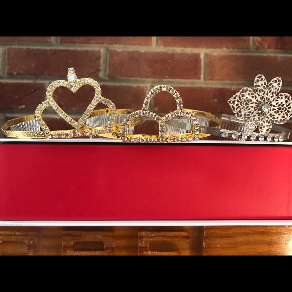 Tiara headpieces